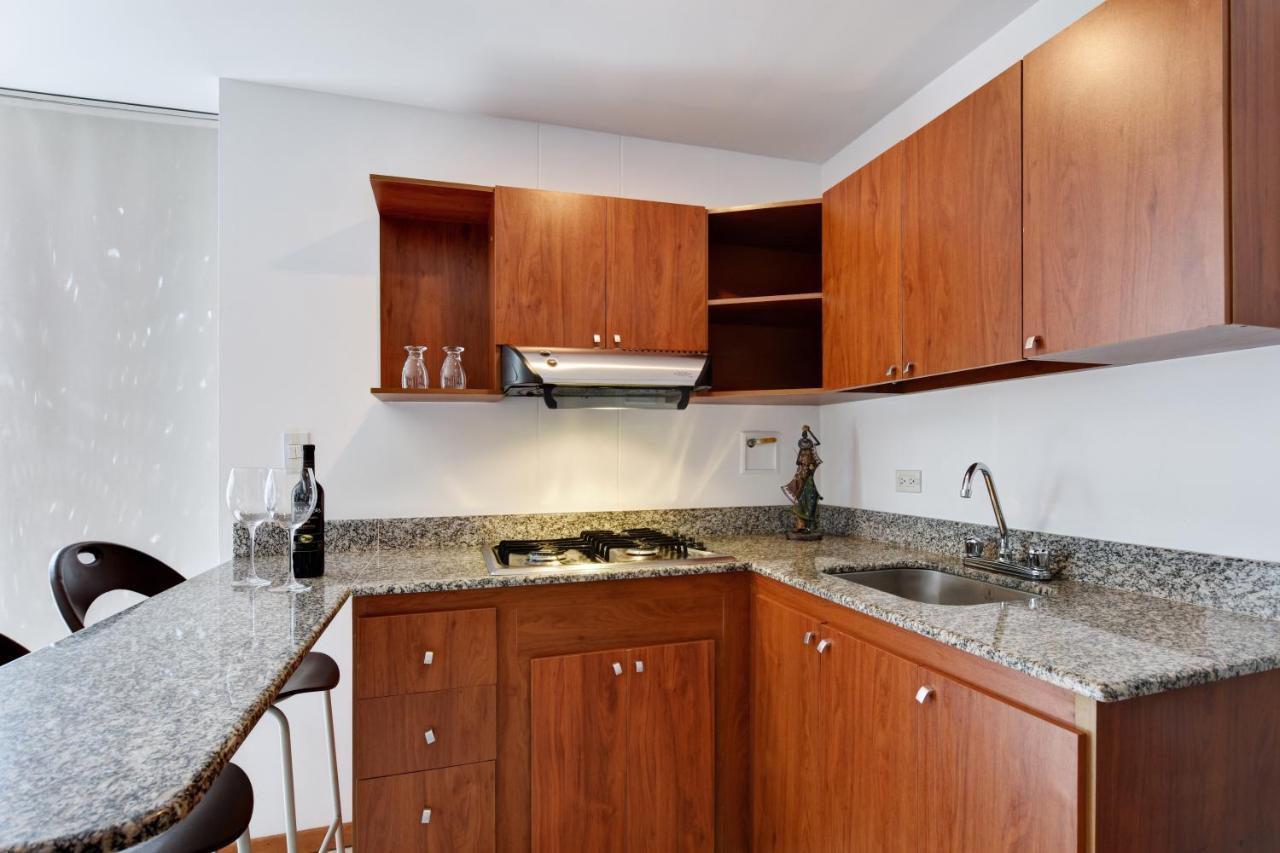 Cyan Suites Poblado By Mde Bnb Medellin Luaran gambar