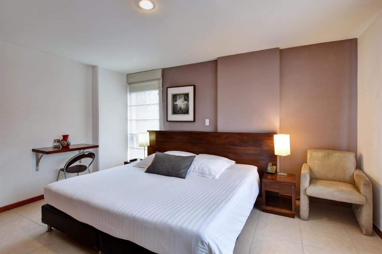 Cyan Suites Poblado By Mde Bnb Medellin Luaran gambar