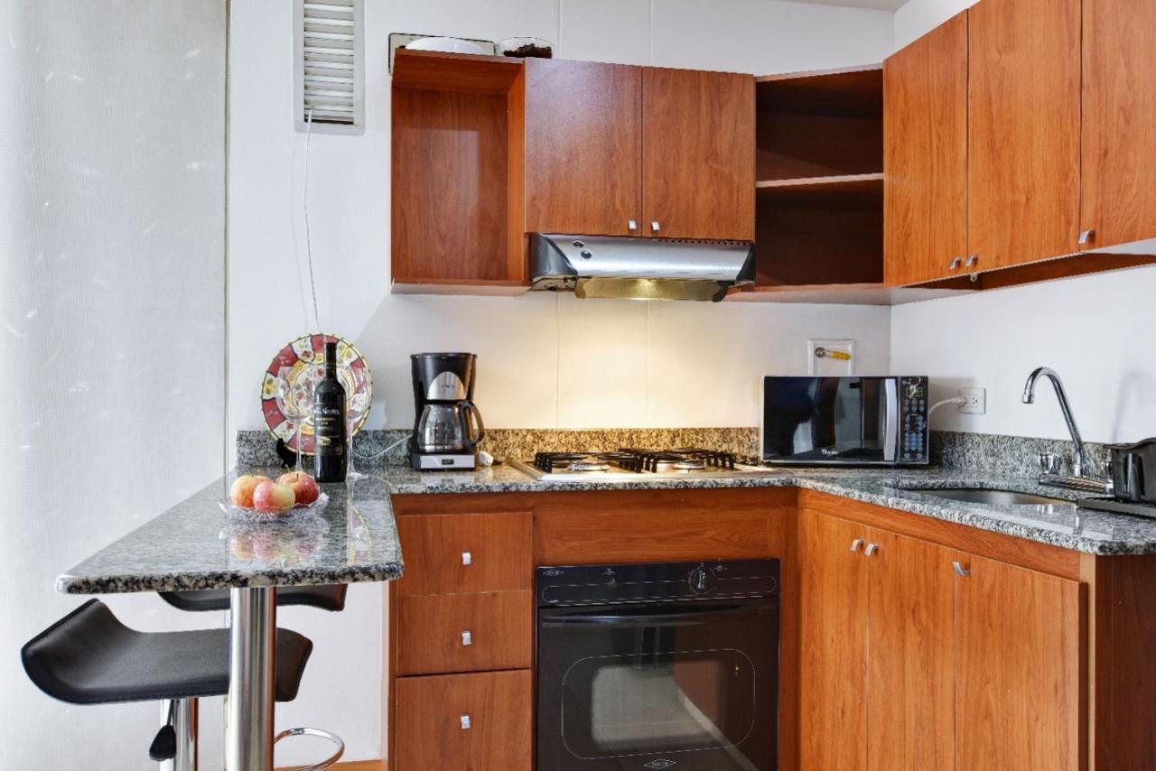 Cyan Suites Poblado By Mde Bnb Medellin Luaran gambar